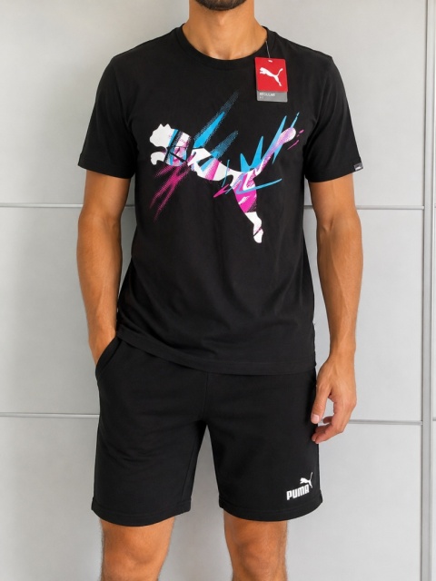 T-shirt męski Puma w kolorze czarnym z kolorowym nadrukiem - założony na modela